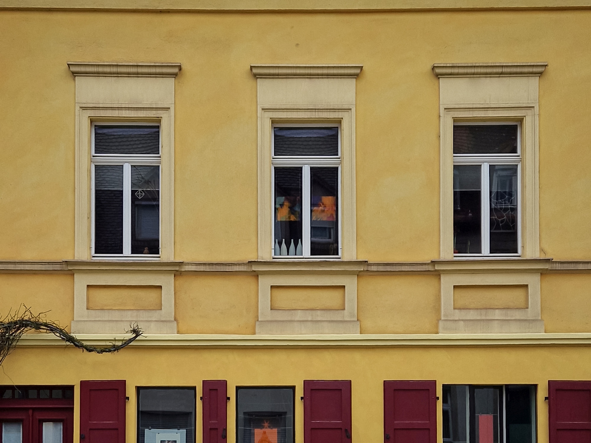 Sanierung ensemblegeschütztes Wohnhaus mit Tanzsaal Bamberg - Altbausanierung Brücke Dachterrasse